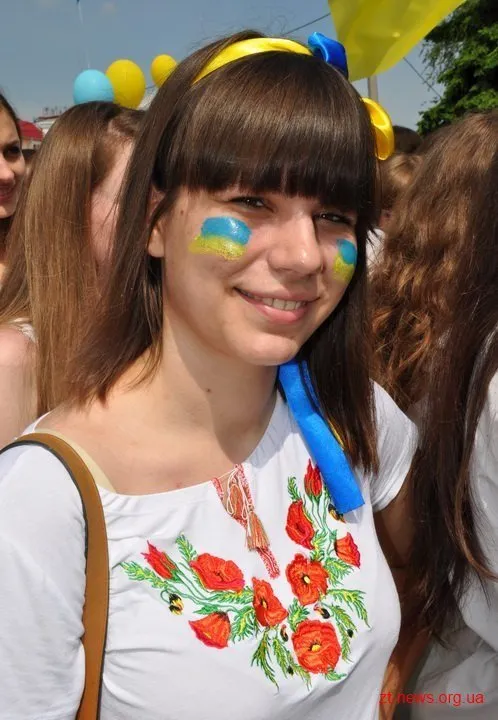 21 травня у Житомирі відбувся День вишиванки (Фото) — фото 4