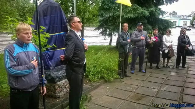 У Житомирській області відкрили відкрили пам'ятний знак Героям Небесної сотні (Фото) + (Відео) — фото 1