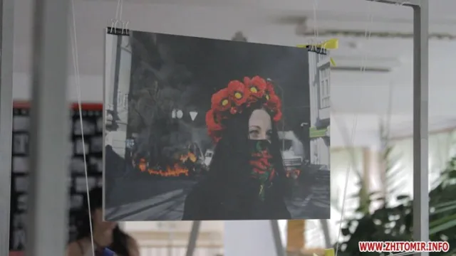 У Житомирі відкрили фотовиставку «Жінки Майдану» (Фото) + (Відео) — фото 3