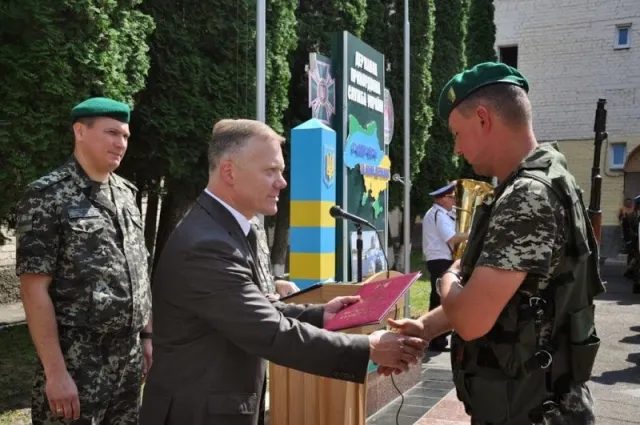 Оплесками, квітами і нагородами зустріли прикордонників Північного регіонального управління (Фоторепортаж) — фото 2