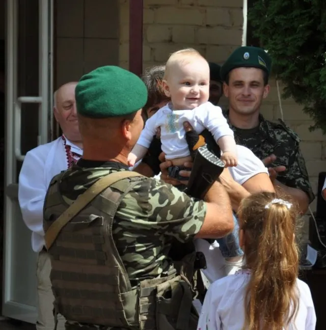 Оплесками, квітами і нагородами зустріли прикордонників Північного регіонального управління (Фоторепортаж) — фото 5