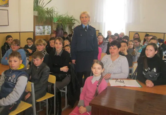 Правоохоронці провели тематичні уроки у школах Житомирського району — фото 1