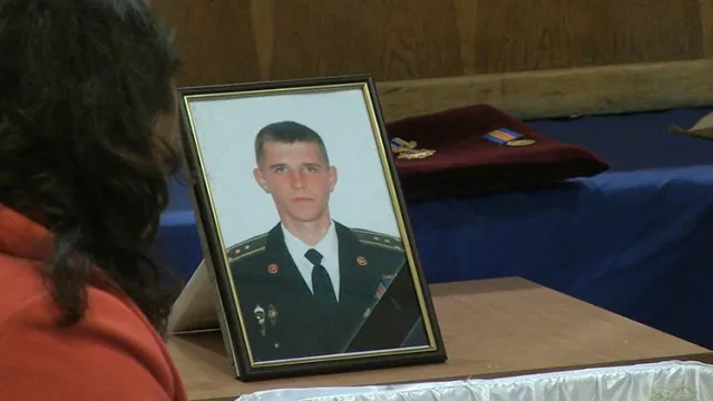 Житомир попрощався із двома бійцями 95-ї бригади (Фоторепортаж) + (Відео) — фото 10