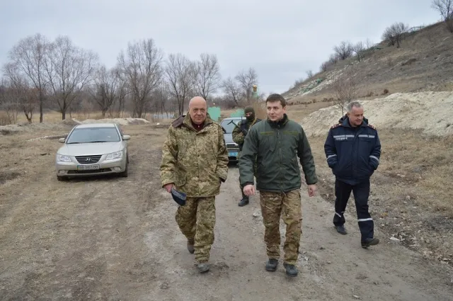 На Луганщину прибуло 40 т гуманітарної допомоги від жителів Житомирської області (фото) — фото 2