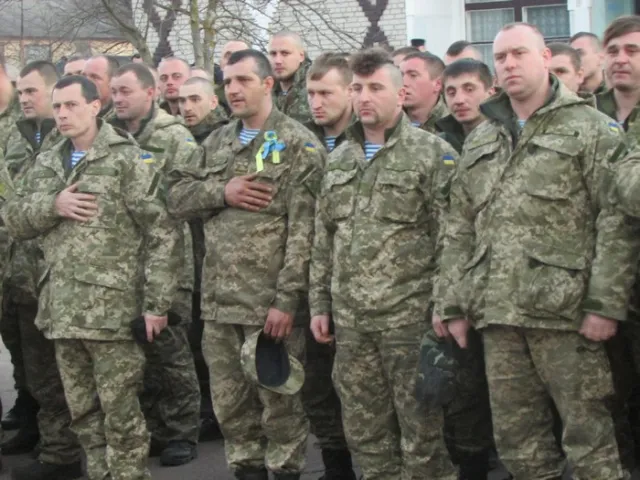 250 воїнів житомирської 95-ки повернулись з АТО (фото) — фото 3