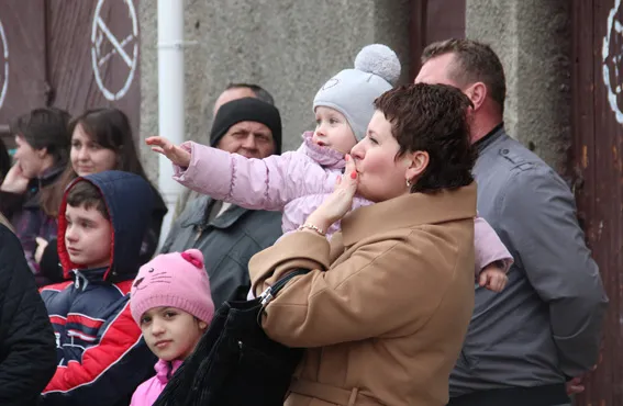 Дванадцятий зведений загін правоохоронців Житомирщини відбув у зоні АТО (фоторепортаж) + (відео) — фото 8