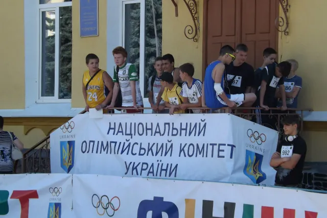 В центрі міста діти бігали 50-метровку (фото) — фото 1