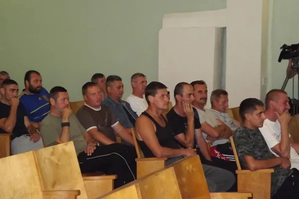 У військовому госпіталі влаштували концерт для поранених бійців АТО (фото) — фото 5
