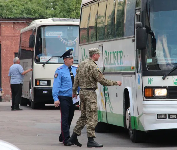 Житомирські правоохоронці відправились в зону АТО (фото+відео) — фото 4