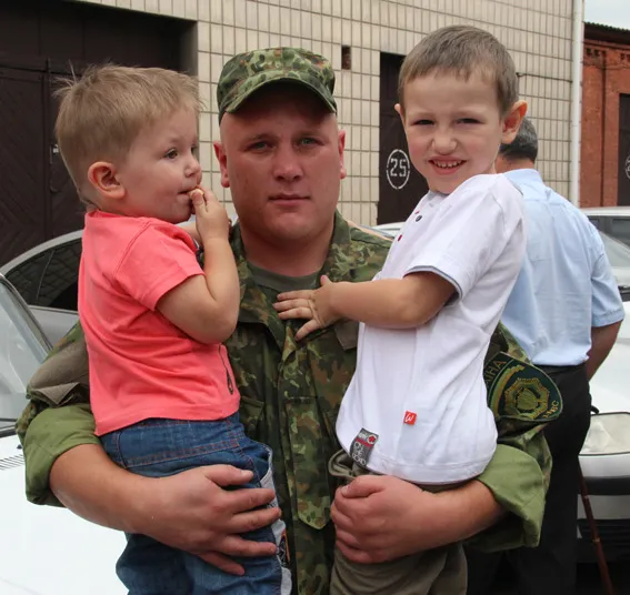 Житомирські правоохоронці вирушили в зону АТО (фото+відео) — фото 4