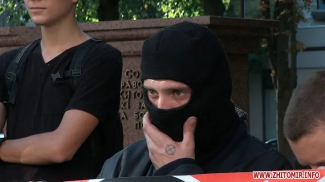 В Житомирі пройшла акція на підтримку політв'язнів (фото, відео) — фото 6