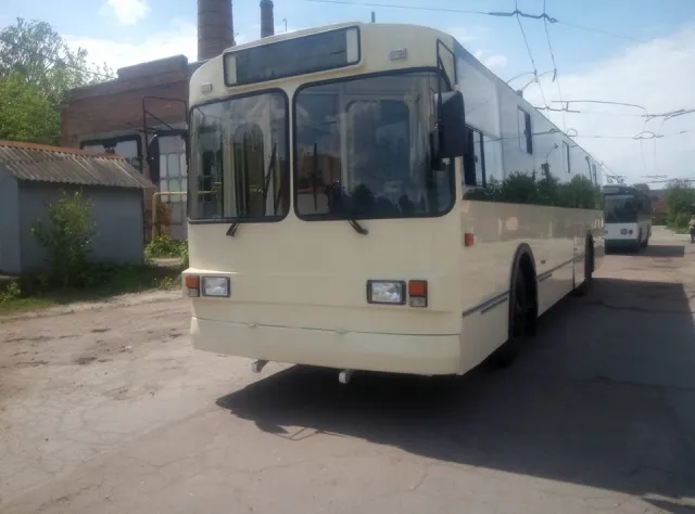 Нарешті на вулиці Житомира виїде новий тролейбус і є тендер на закупівлю електробусів — фото 1